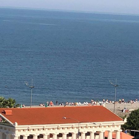Apartment Sea Tower Khimshiashvili 15 باتومي المظهر الخارجي الصورة