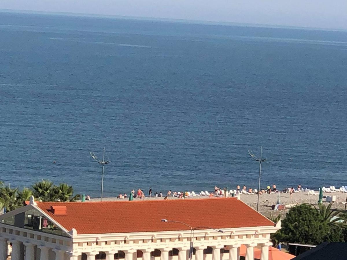 Apartment Sea Tower Khimshiashvili 15 باتومي المظهر الخارجي الصورة